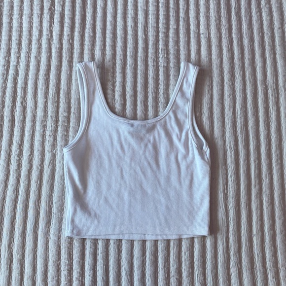 Angel Cropped Tank - Picture 2 of 3